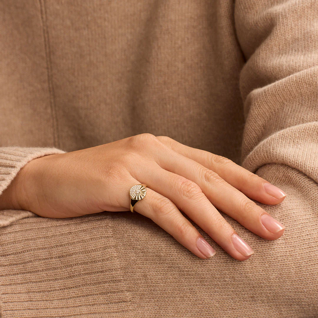 Alba Yellow Gold Diamond Ring - Image 3