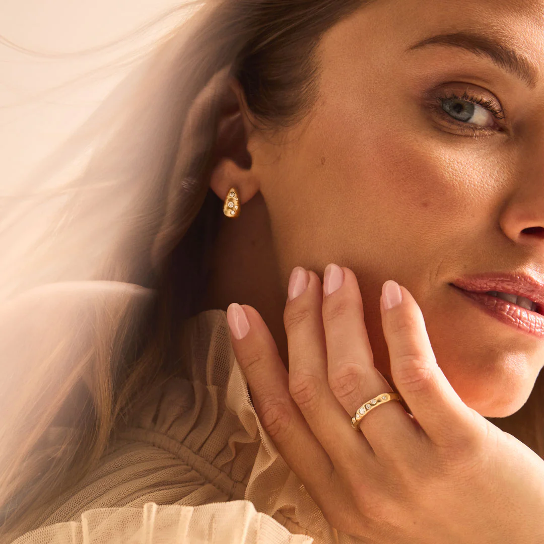 Cloud Nine 18ct Yellow Gold Slim Diamond Ring - Image 5