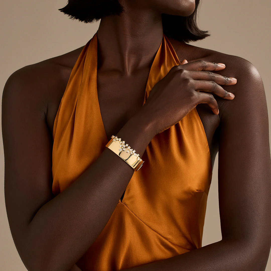 Hopscotch Cascade Yellow Gold Princess Cut Diamond Bangle - Image 2