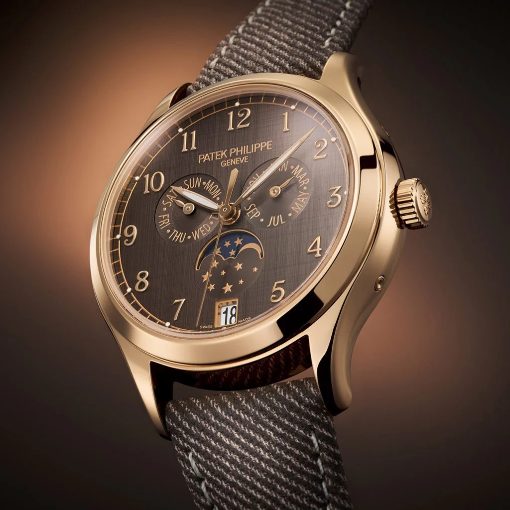 Patek Philippe Complications Annual Calendar Ref. 4946R-001 - Image 4