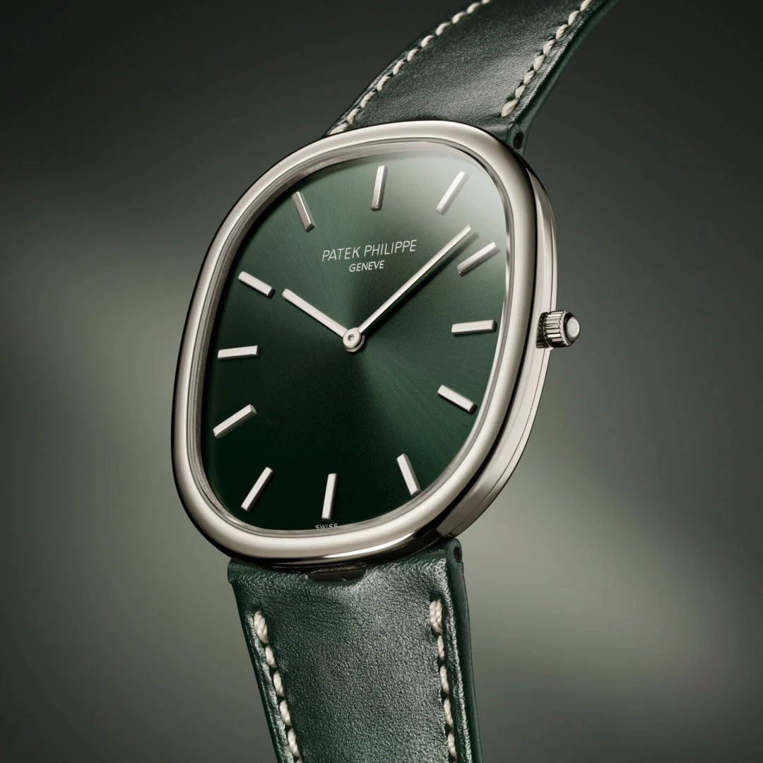 Patek Philippe Golden Ellipse Ref. 5738G-001 - Image 3