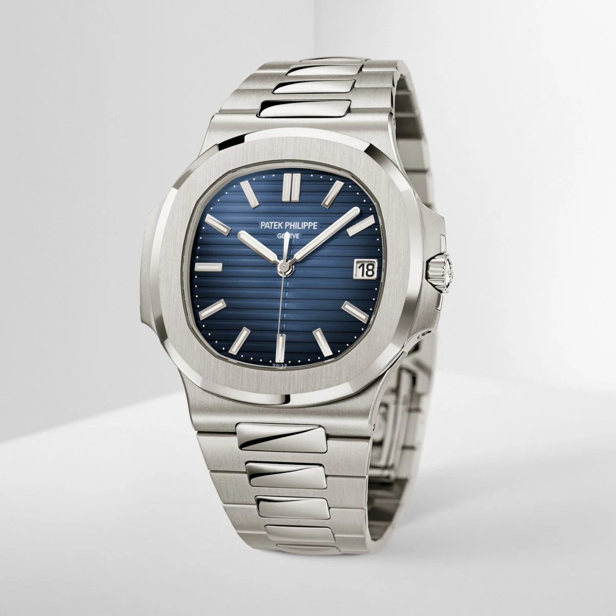 Patek Philippe Nautilus Ref. 5811/1G-001 - Image 3