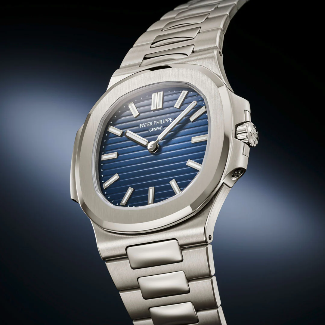 Patek Philippe Nautilus Ref. 5610/1P-001 - Image 3