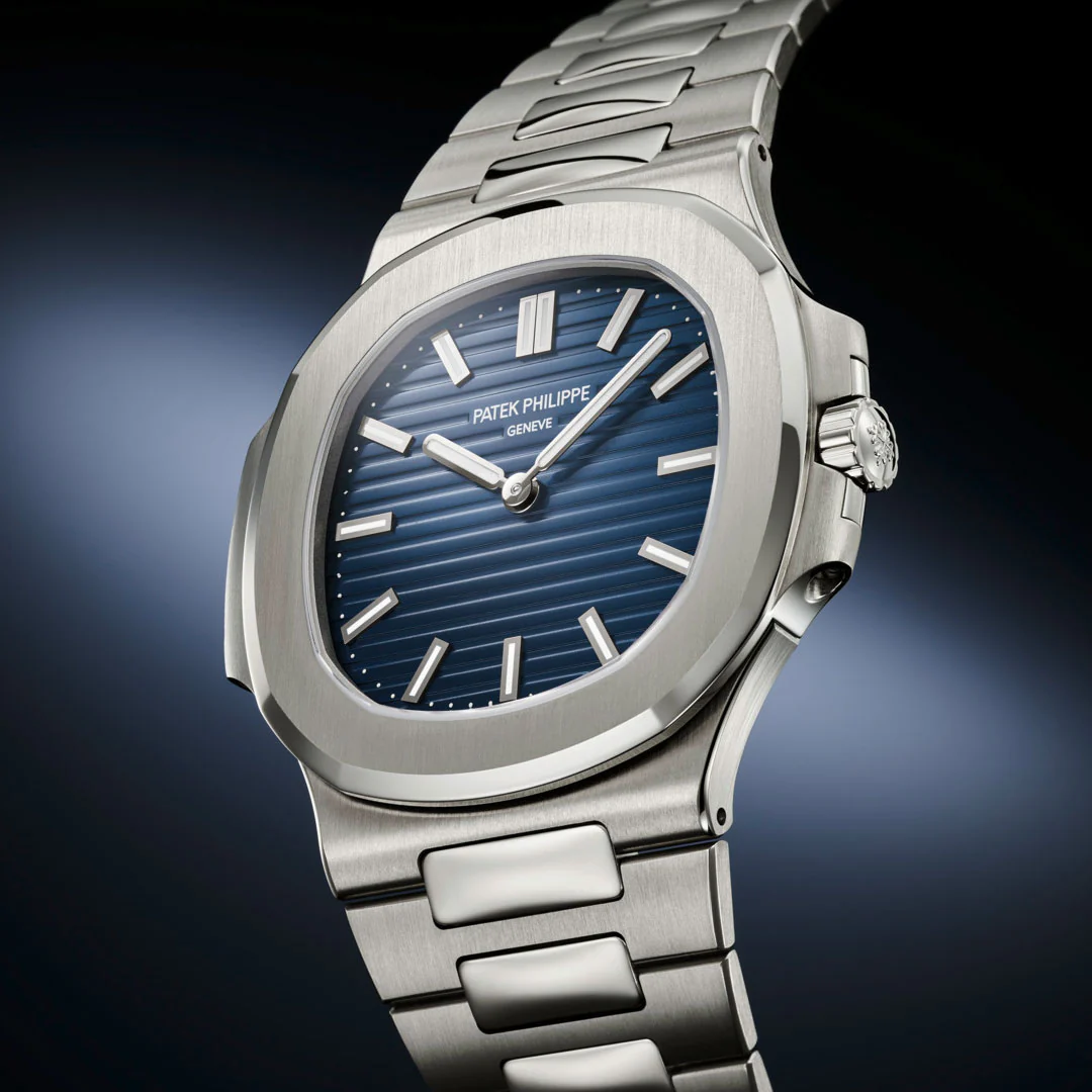 Patek Philippe Nautilus Ref. 5810/1G-001 - Image 3