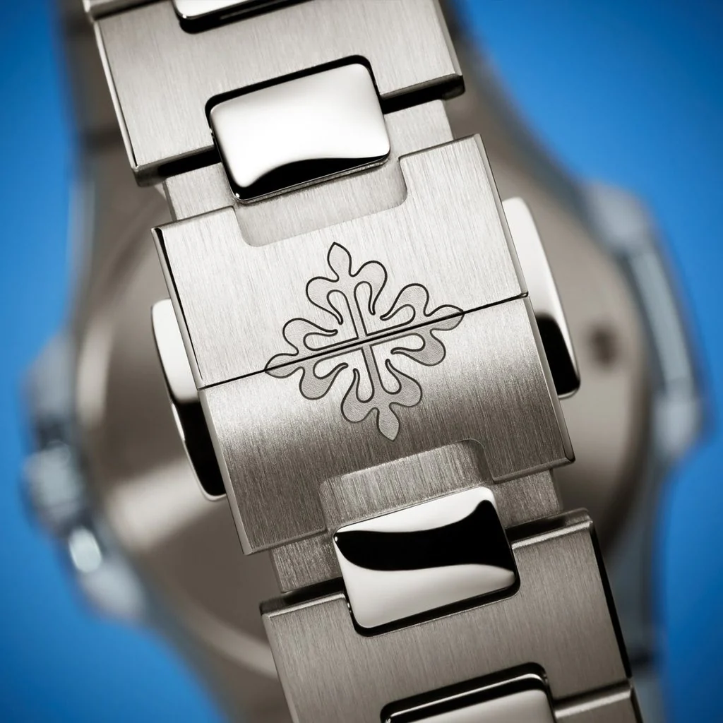 Patek Philippe Nautilus Ref. 7010/1G-013 - Image 5