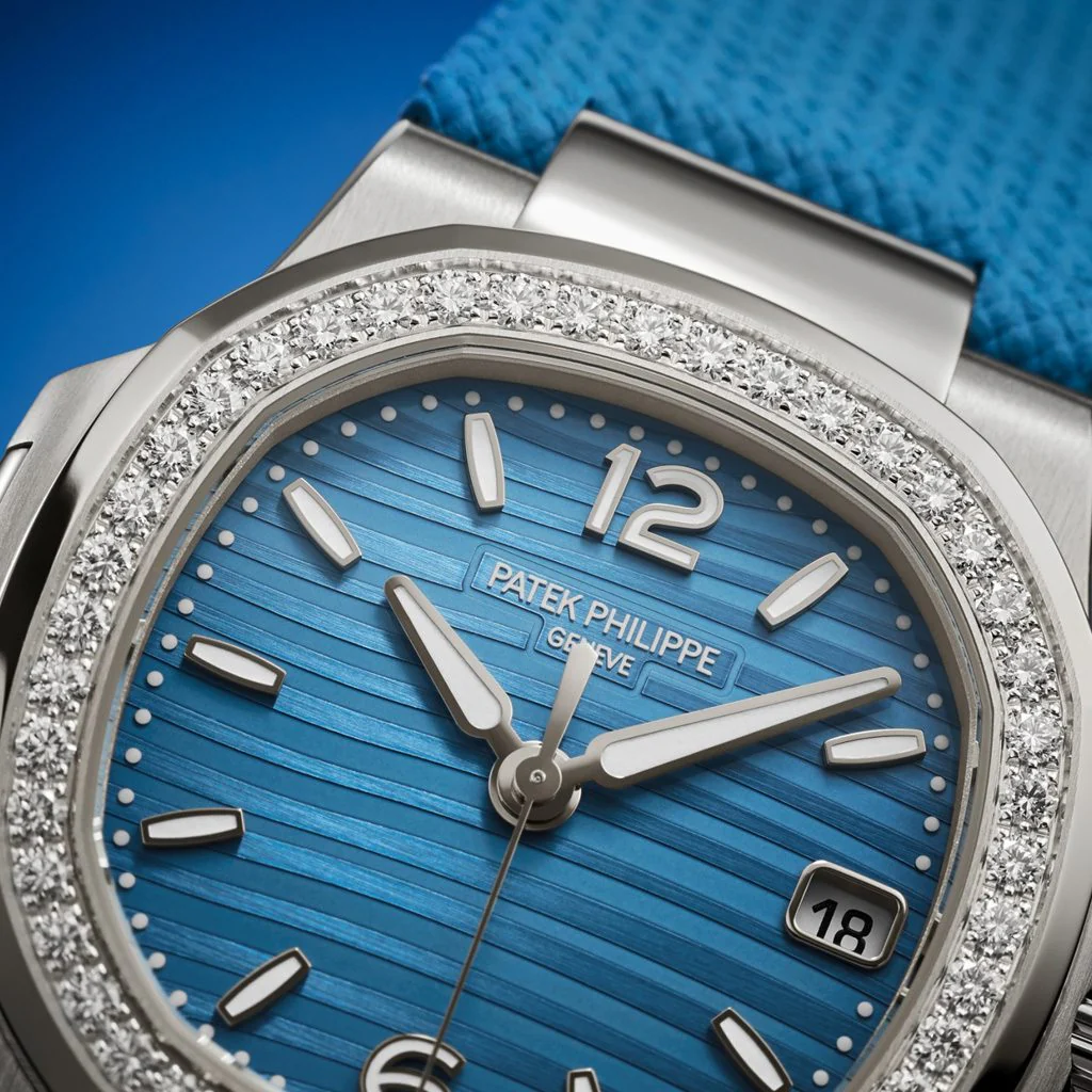 Patek Philippe Nautilus Ref. 7010G-013 - Image 4