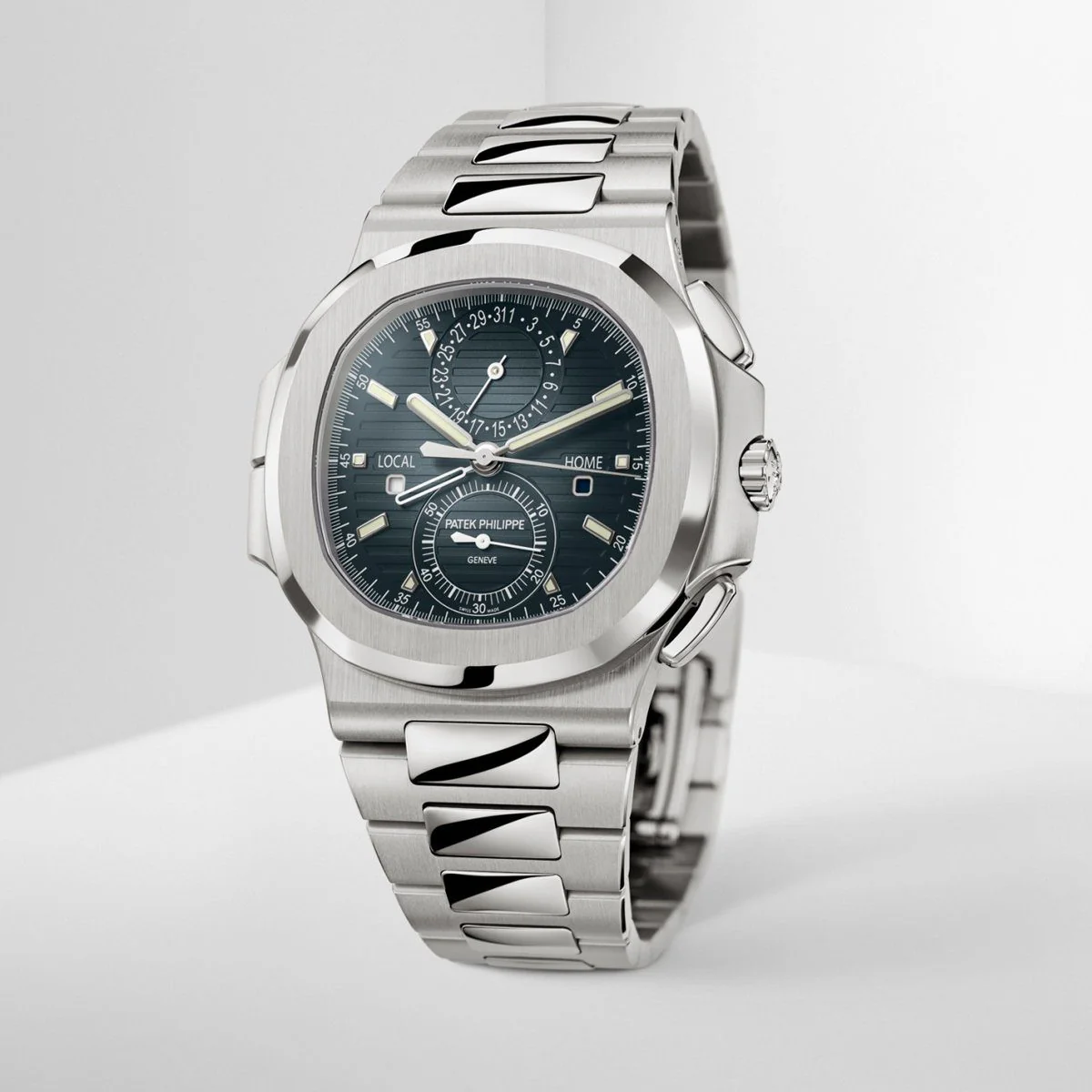 Patek Philippe Nautilus Chronograph Ref. 5990/1A-011 - Image 3
