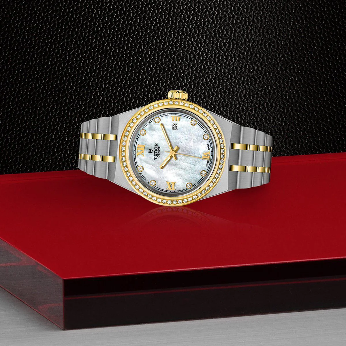 TUDOR Royal Automatic 28mm Watch - Image 3