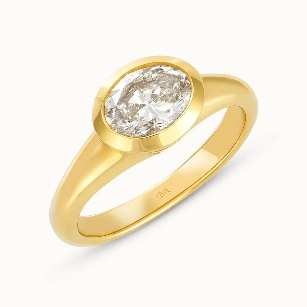 Alina 18ct Yellow Gold Oval Cut Diamond Solitaire Ring - Image 3